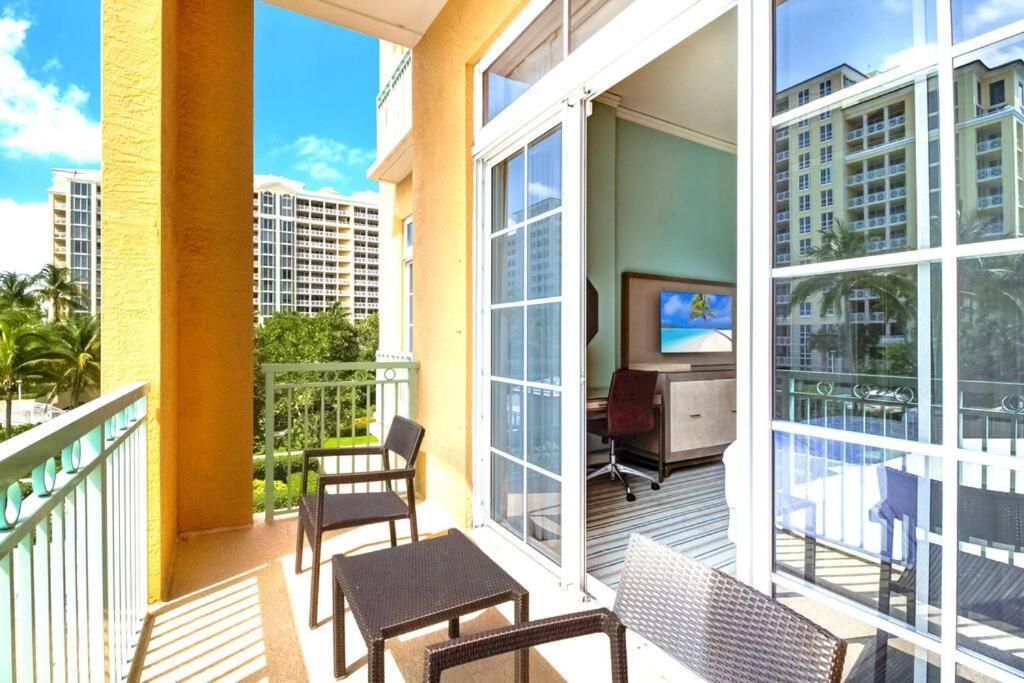 Stunning Studio Apartment Located At The Ritz Carlton-Key Biscayne Miami Eksteriør billede