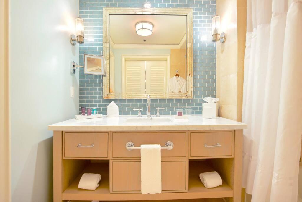 Stunning Studio Apartment Located At The Ritz Carlton-Key Biscayne Miami Eksteriør billede