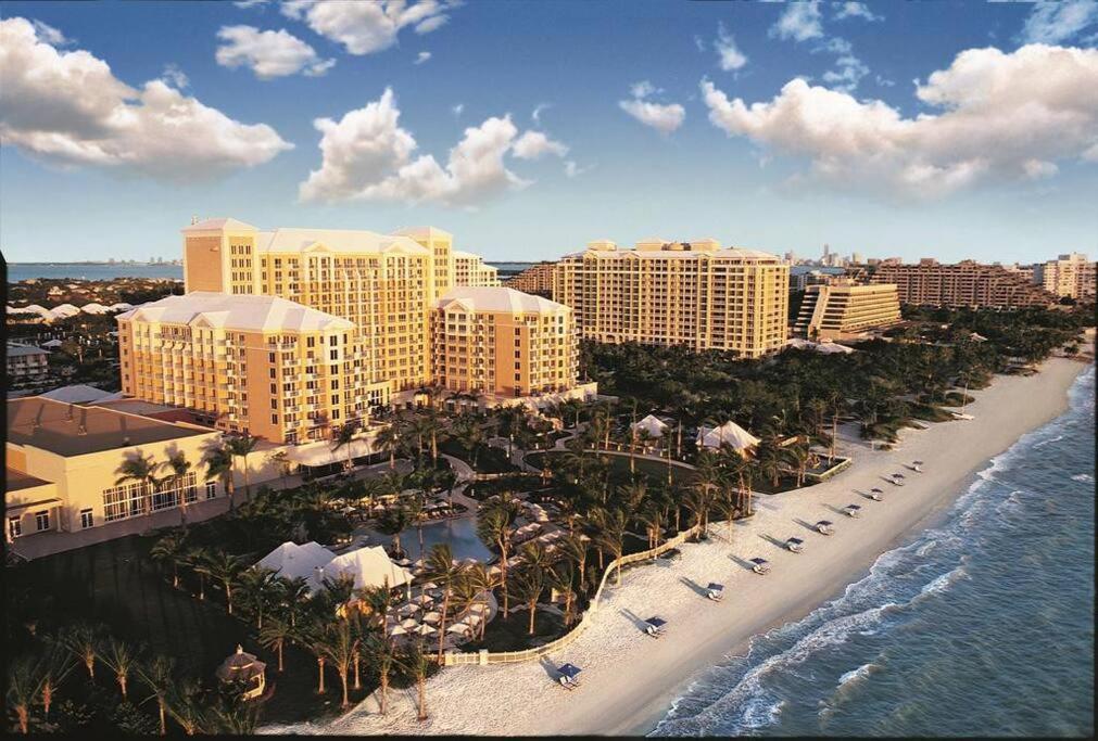 Stunning Studio Apartment Located At The Ritz Carlton-Key Biscayne Miami Eksteriør billede